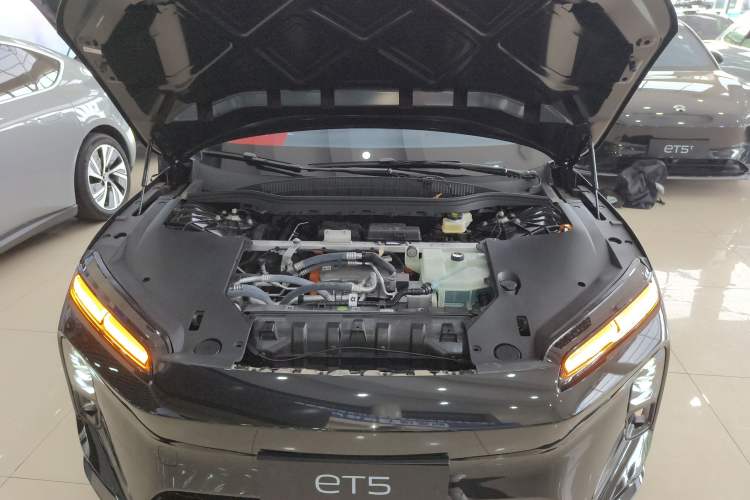 Used Nio ET5 2025 75 kWh Engine Bay