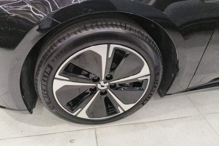 Used Nio ET5 2025 75 kWh Exterior 4