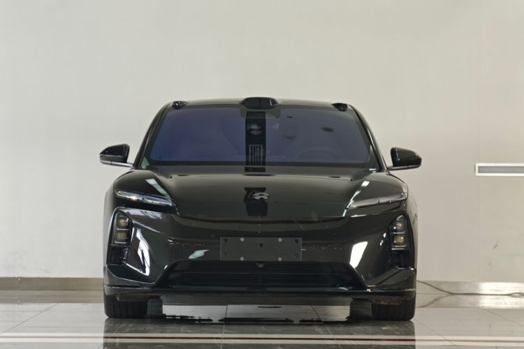 Used Nio ET5 2025 75 kWh Exterior 4