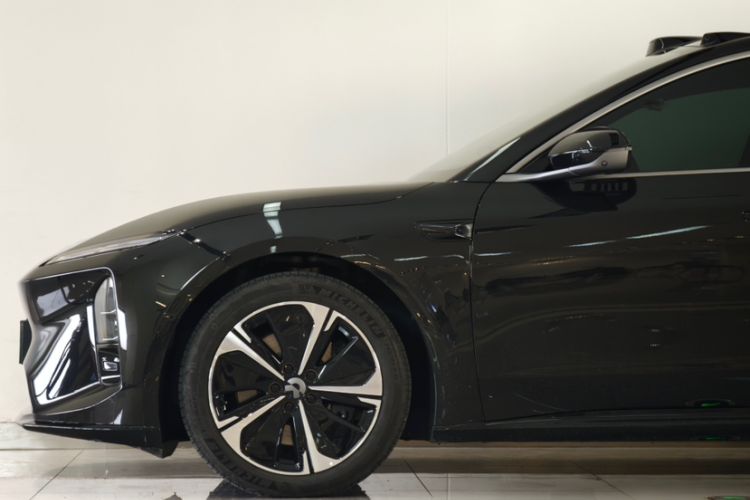 Used Nio ET5 2025 75 kWh Exterior 5