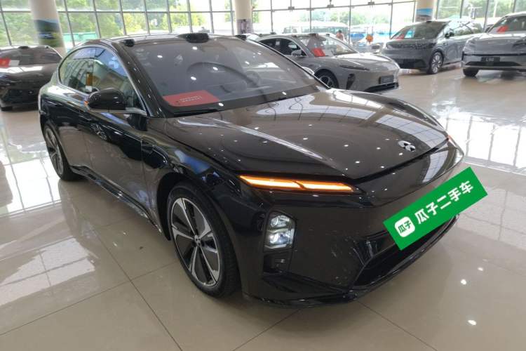 Used Nio ET5 2025 75 kWh Front Right 45 Deg