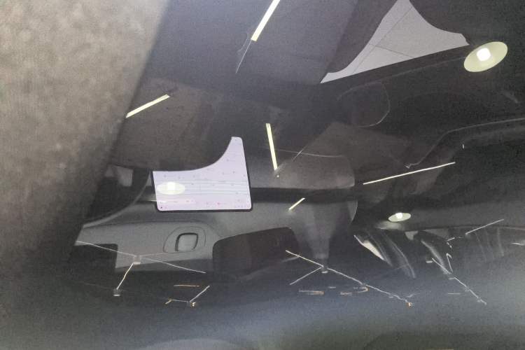 Used Nio ET5 2025 75 kWh Headliner