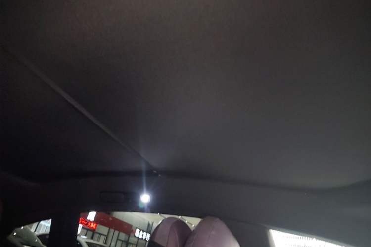 Used Nio ET5 2025 75 kWh Headliner