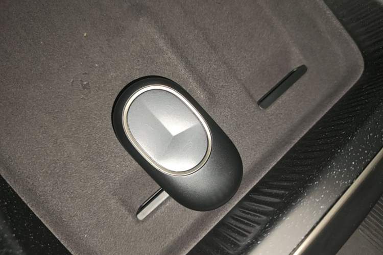 Used Nio ET5 2025 75 kWh Interior 1