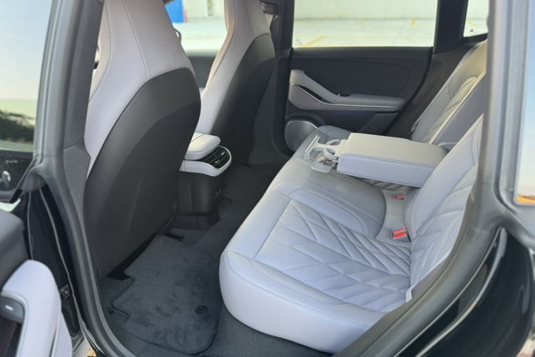 Used Nio ET5 2025 100 kWh Interior 4