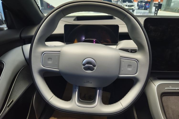 Used Nio ET5 2025 75 kWh Interior 6