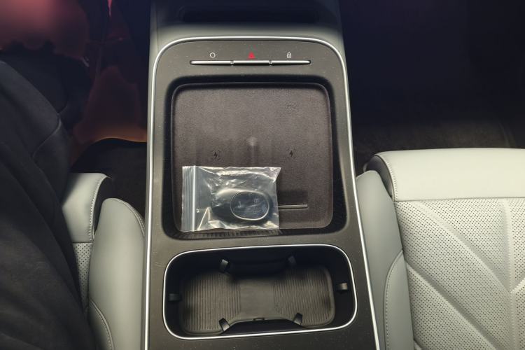 Used Nio ET5 2025 75 kWh Interior 9