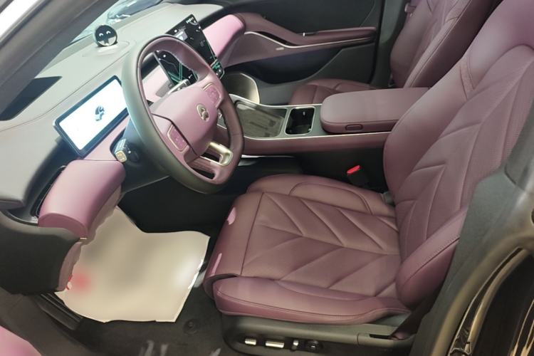 Used Nio ET5 2025 75 kWh Left Front Seat