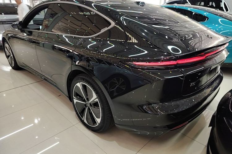 Used Nio ET5 2025 75 kWh Rear Left 45 Deg