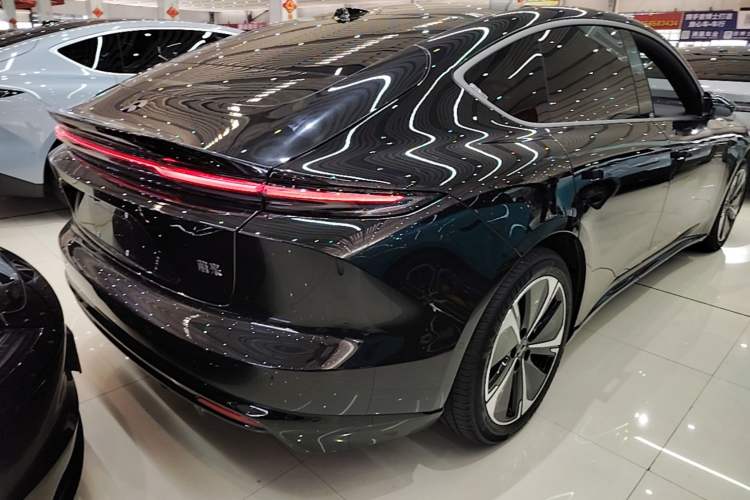 Used Nio ET5 2025 75 kWh Rear Right 45 Deg