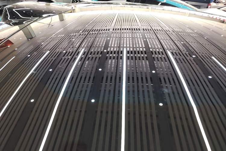 Used Nio ET5 2025 75 kWh Roof