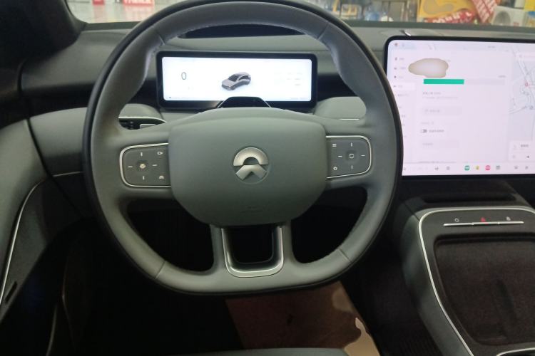 Used Nio ET5 2025 75 kWh Steering Wheel