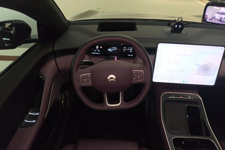 Used Nio ET5 2025 75 kWh Steering Wheel