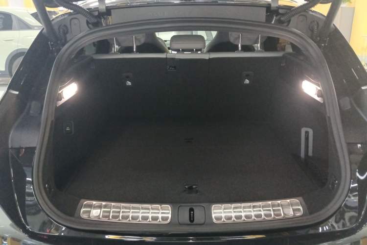 Used Nio ET5 2025 75 kWh Trunk