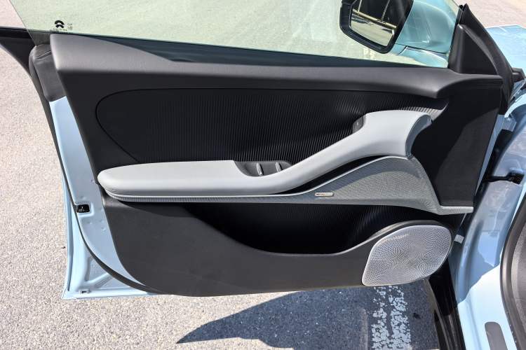 Used Nio ET5 2025 75 kWh Audio And AC Panel
