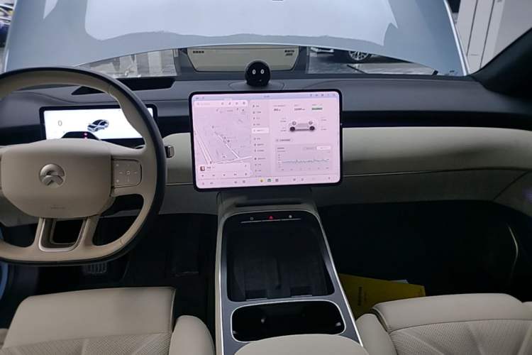 Used Nio ET5 2025 75 kWh Audio And AC Panel