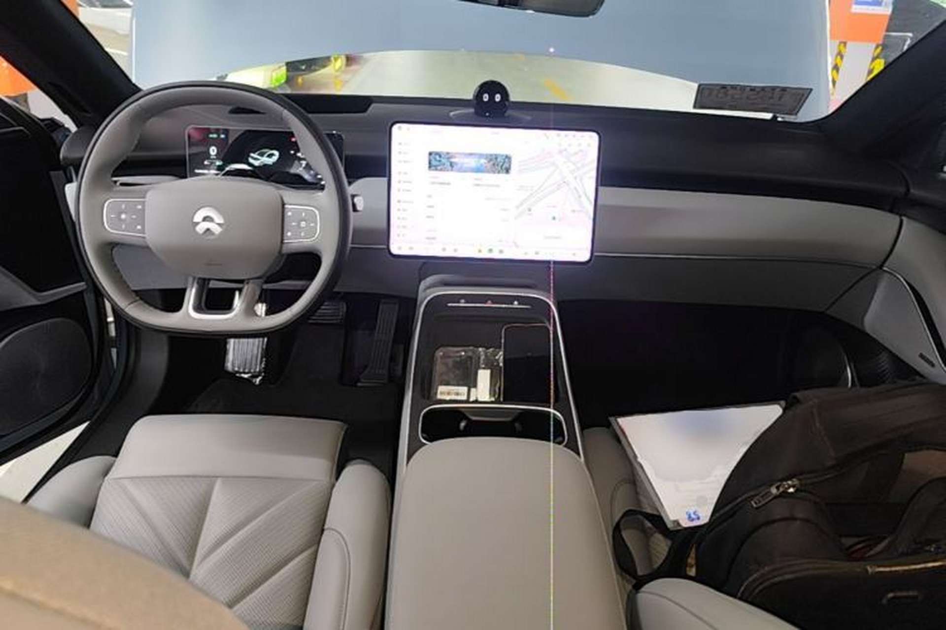 Used Nio ET5 2025 100 kWh Center Console