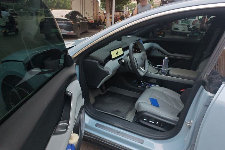 Used Nio ET5 2025 100 kWh Driver Seat