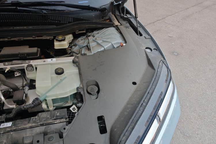 Used Nio ET5 2025 100 kWh Engine Bay Left