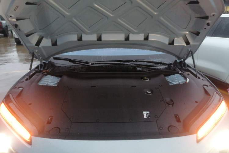 Used Nio ET5 2025 75 kWh Engine Bay