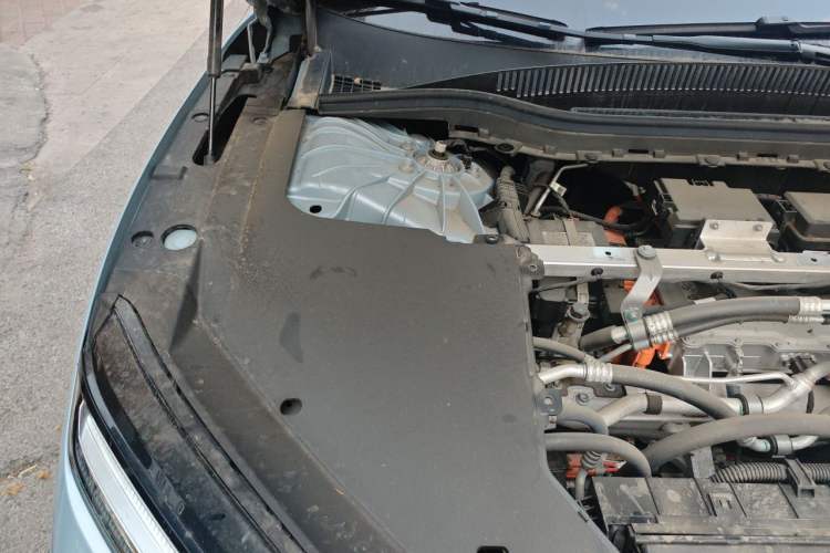 Used Nio ET5 2025 100 kWh Engine Bay Right