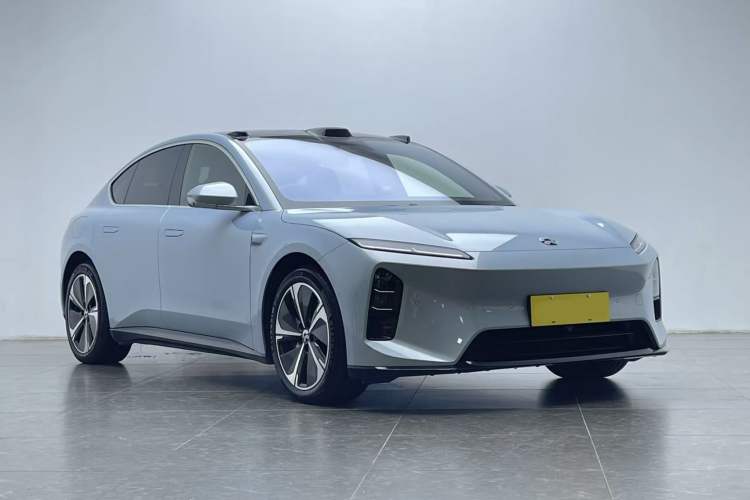Used Nio ET5 2025 75 kWh Exterior 1