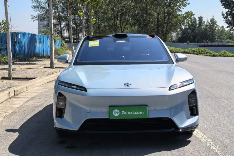 Used Nio ET5 2025 75 kWh Exterior 2