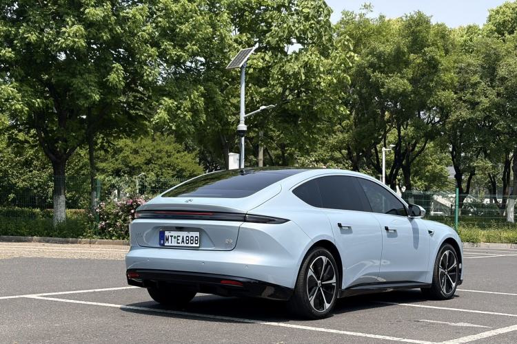 Used Nio ET5 2025 75 kWh Exterior 3