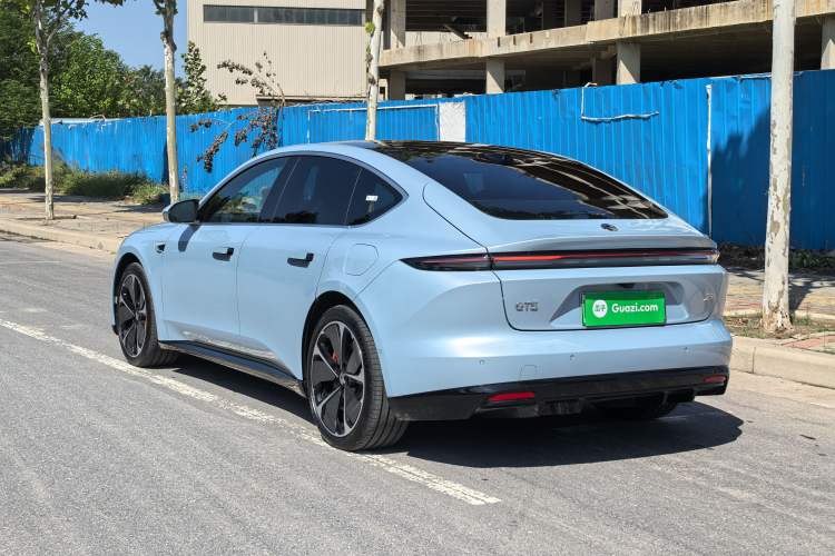Used Nio ET5 2025 75 kWh Exterior 4