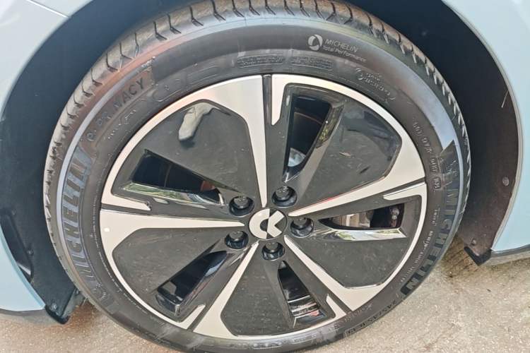 Used Nio ET5 2025 75 kWh Exterior 4