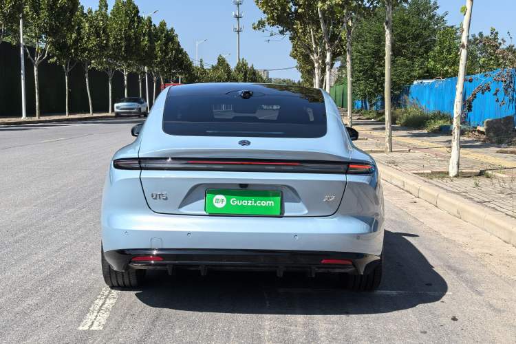Used Nio ET5 2025 75 kWh Exterior 5