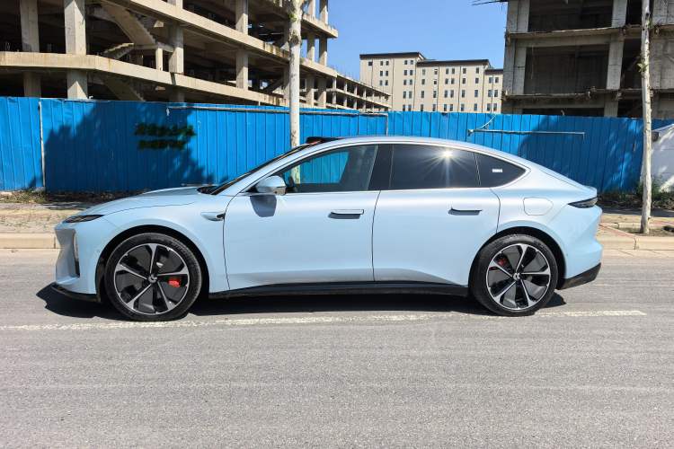 Used Nio ET5 2025 75 kWh Exterior 7