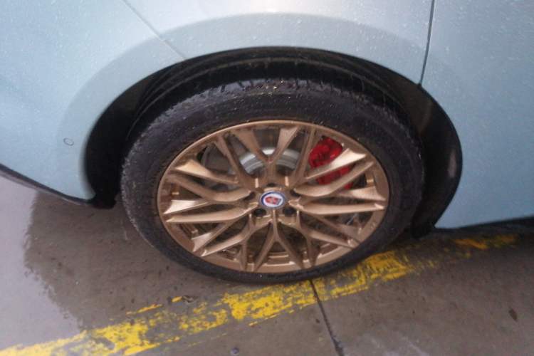 Used Nio ET5 2025 75 kWh Exterior 8