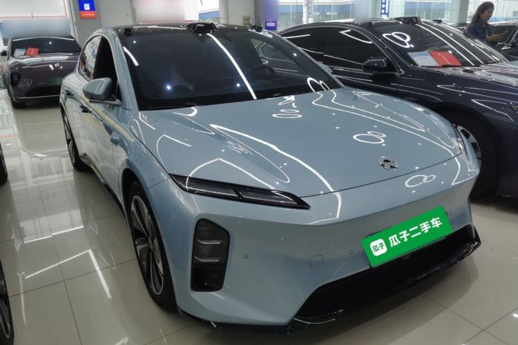 Used Nio ET5 2025 75 kWh Front Right 45 Deg