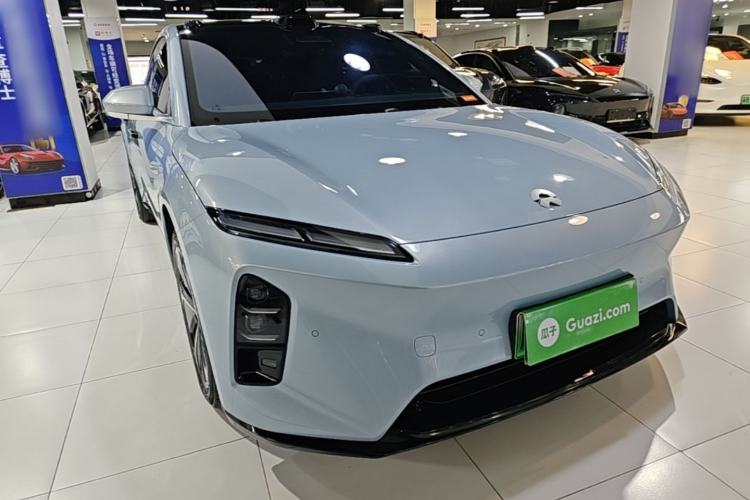 Used Nio ET5 2025 75 kWh Front Right 45 Deg