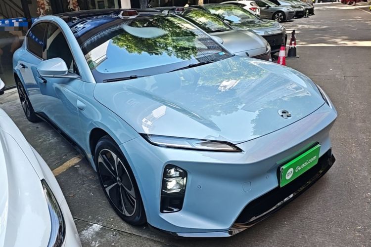 Used Nio ET5 2025 75 kWh Front Right 45 Deg
