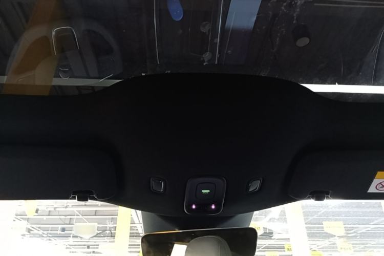 Used Nio ET5 2025 75 kWh Headliner