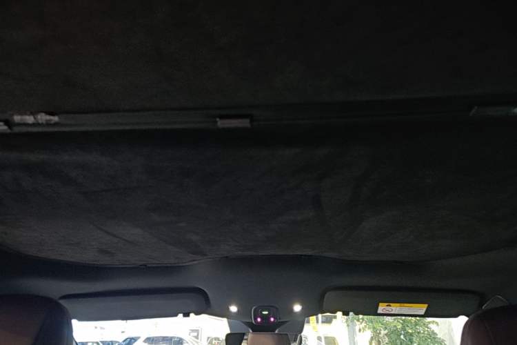 Used Nio ET5 2025 75 kWh Headliner