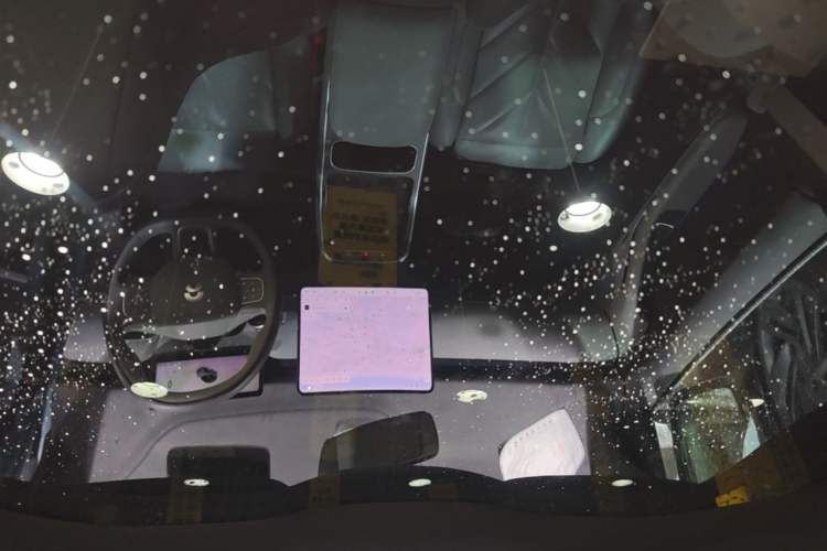 Used Nio ET5 2025 75 kWh Headliner
