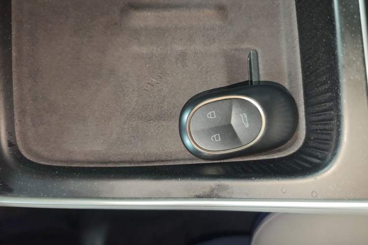 Used Nio ET5 2025 75 kWh Interior 1
