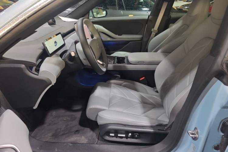 Used Nio ET5 2025 75 kWh Left Front Seat