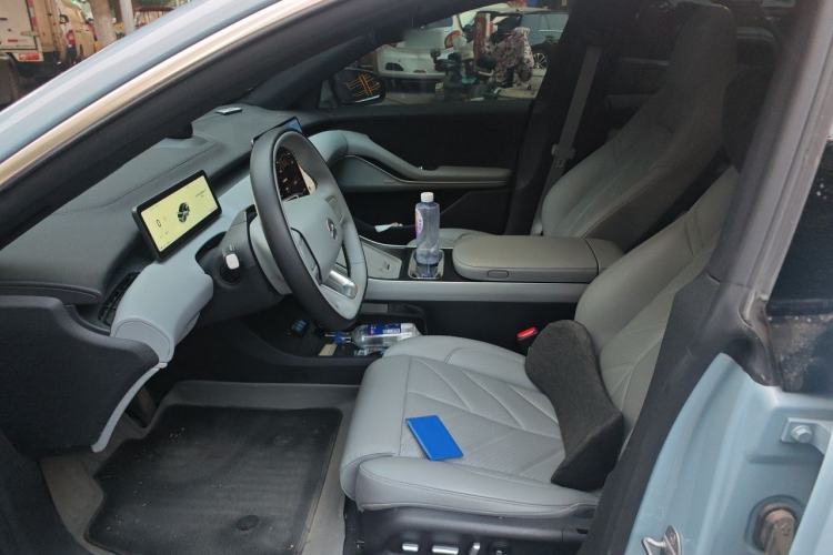 Used Nio ET5 2025 100 kWh Left Front Seat
