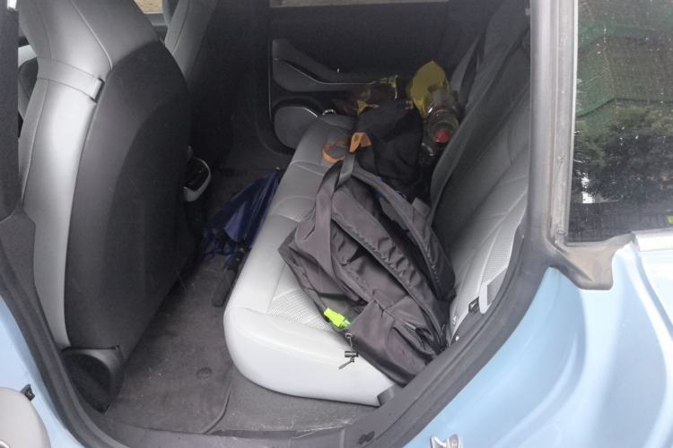 Used Nio ET5 2025 75 kWh Left Rear Seat