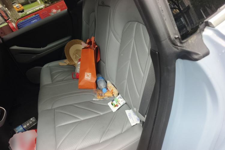 Used Nio ET5 2025 75 kWh Left Rear Seat