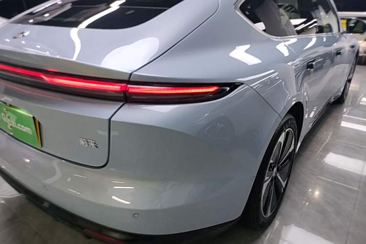 Used Nio ET5 2025 75 kWh Right Rear Taillight