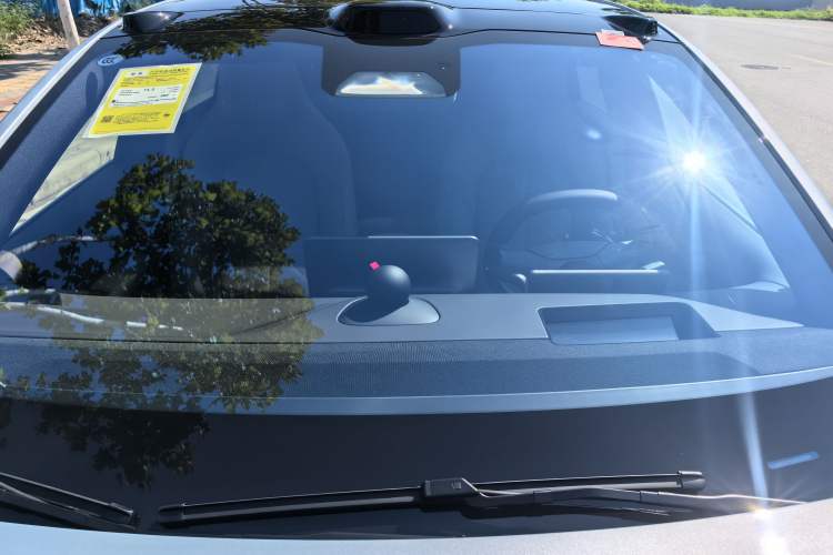 Used Nio ET5 2025 75 kWh Roof