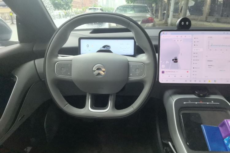 Used Nio ET5 2025 75 kWh Steering Wheel