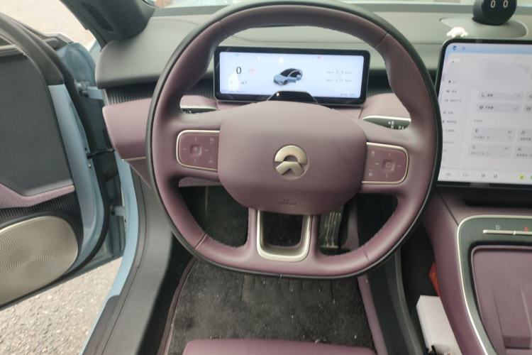 Used Nio ET5 2025 75 kWh Steering Wheel