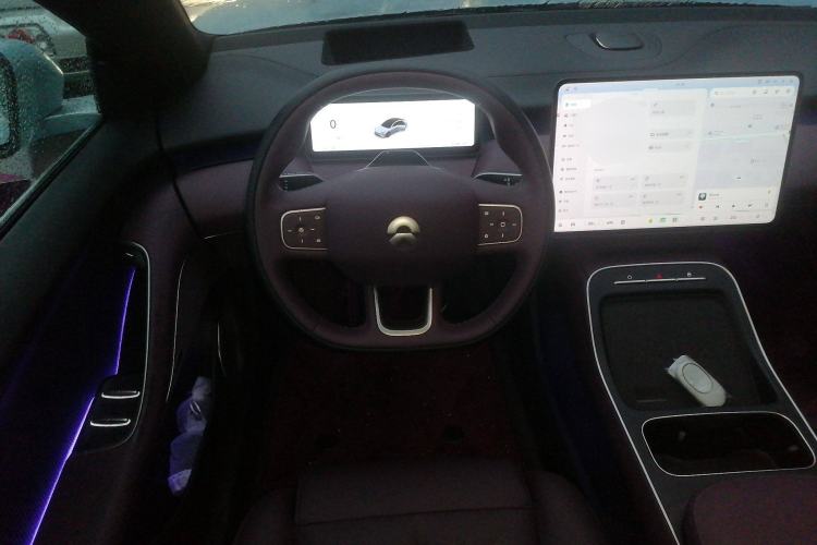 Used Nio ET5 2025 75 kWh Steering Wheel