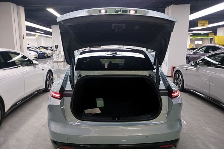 Used Nio ET5 2025 75 kWh Trunk